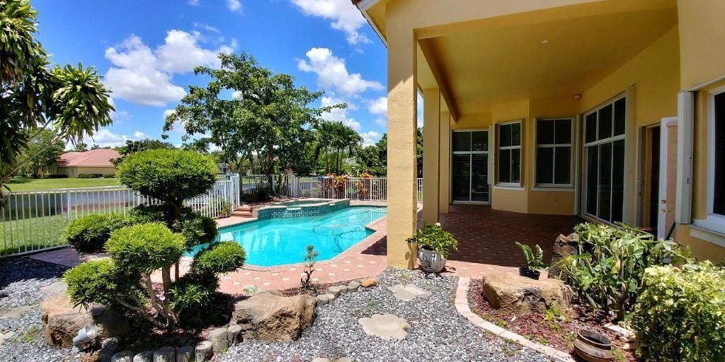Fox Ridge Estates - Residential