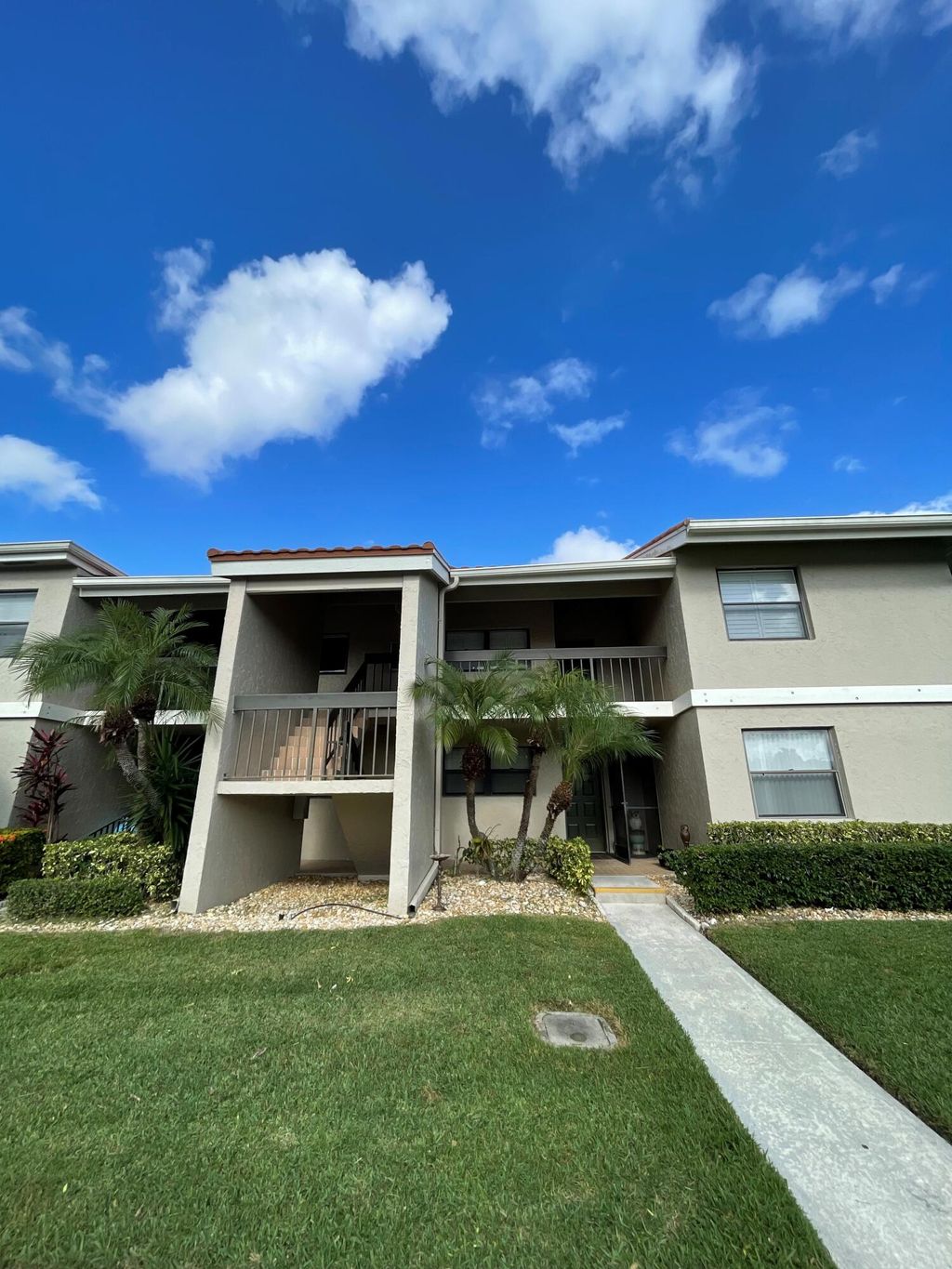 Photo of 13403 Touchstone Place #206, Palm Beach Gardens, FL 33418 (MLS # R10851572)
