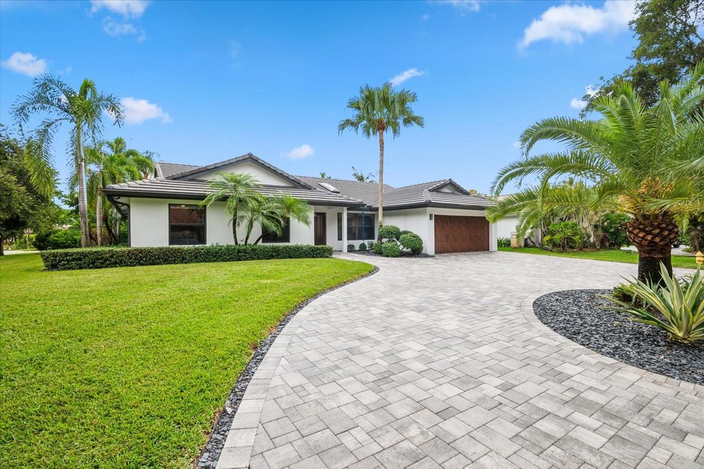 Photo of 4781 NW 88th Terrace, Coral Springs, FL 33067 (MLS # F10464300)