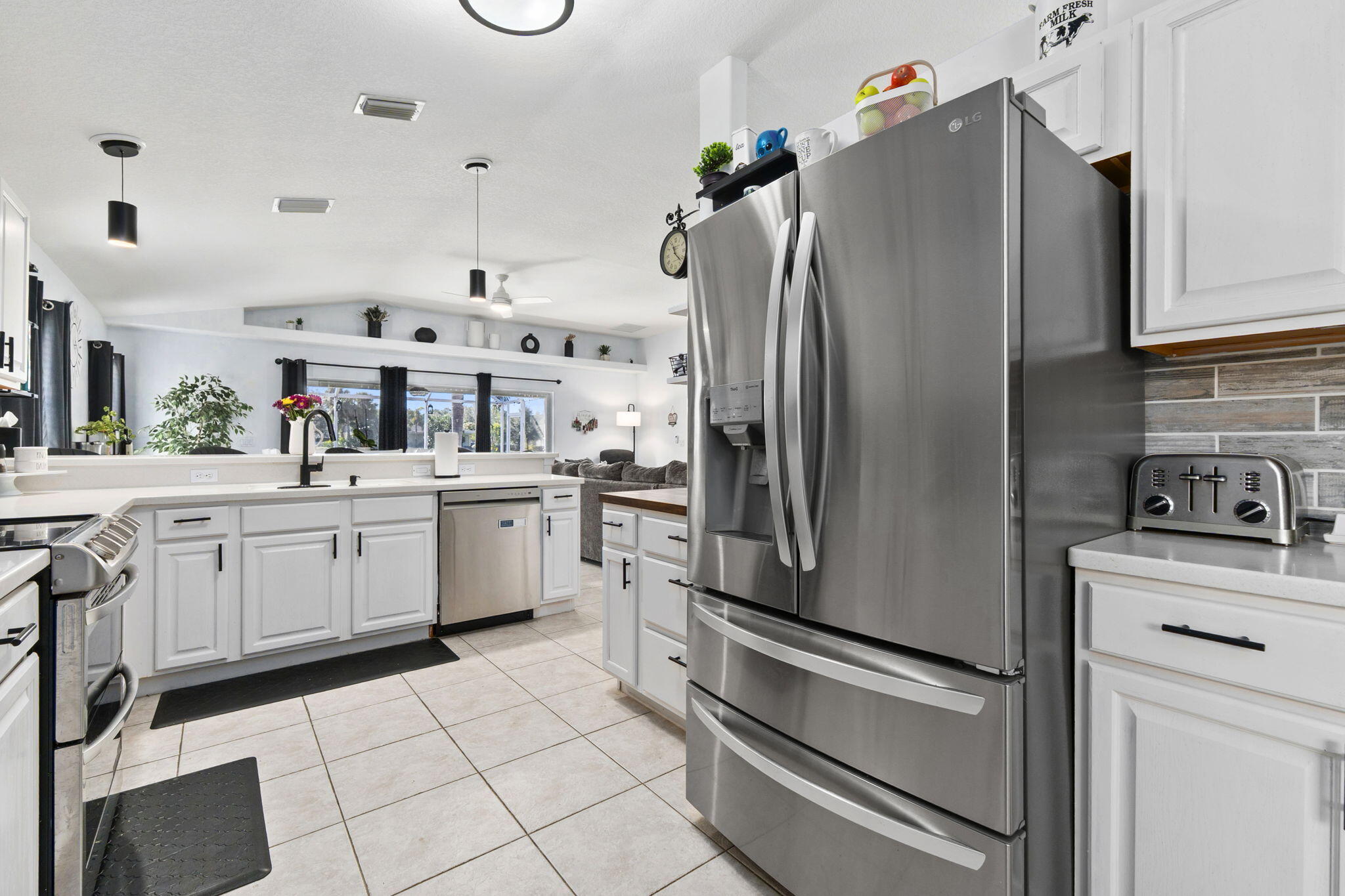 Sawgrass Lakes Phase 5 - Residential