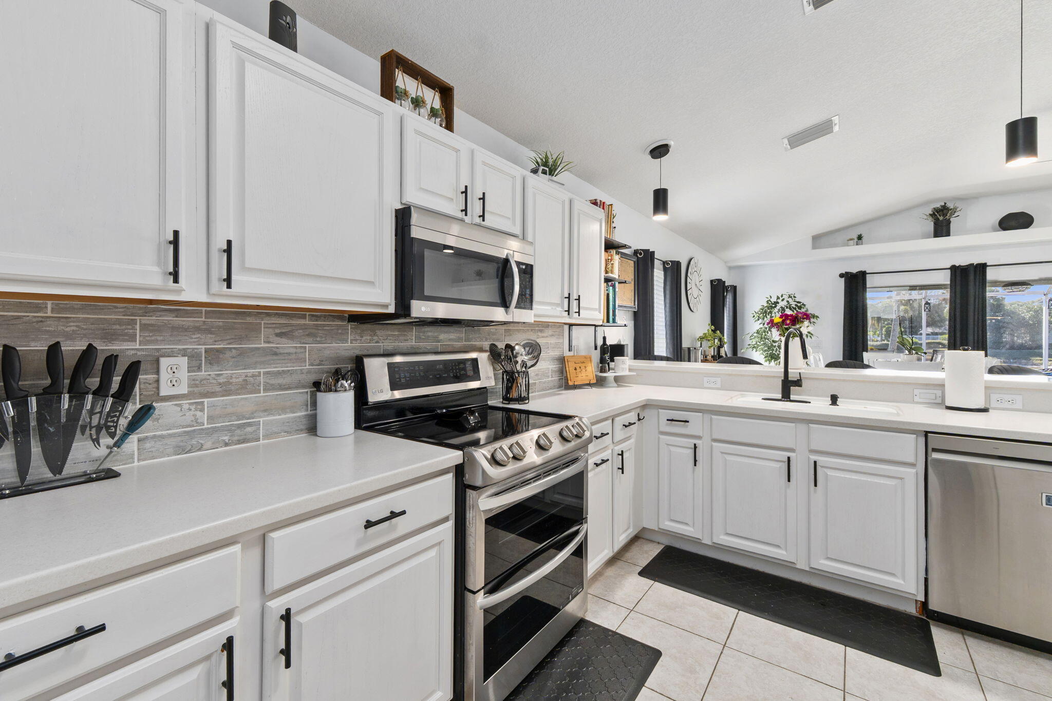 Sawgrass Lakes Phase 5 - Residential