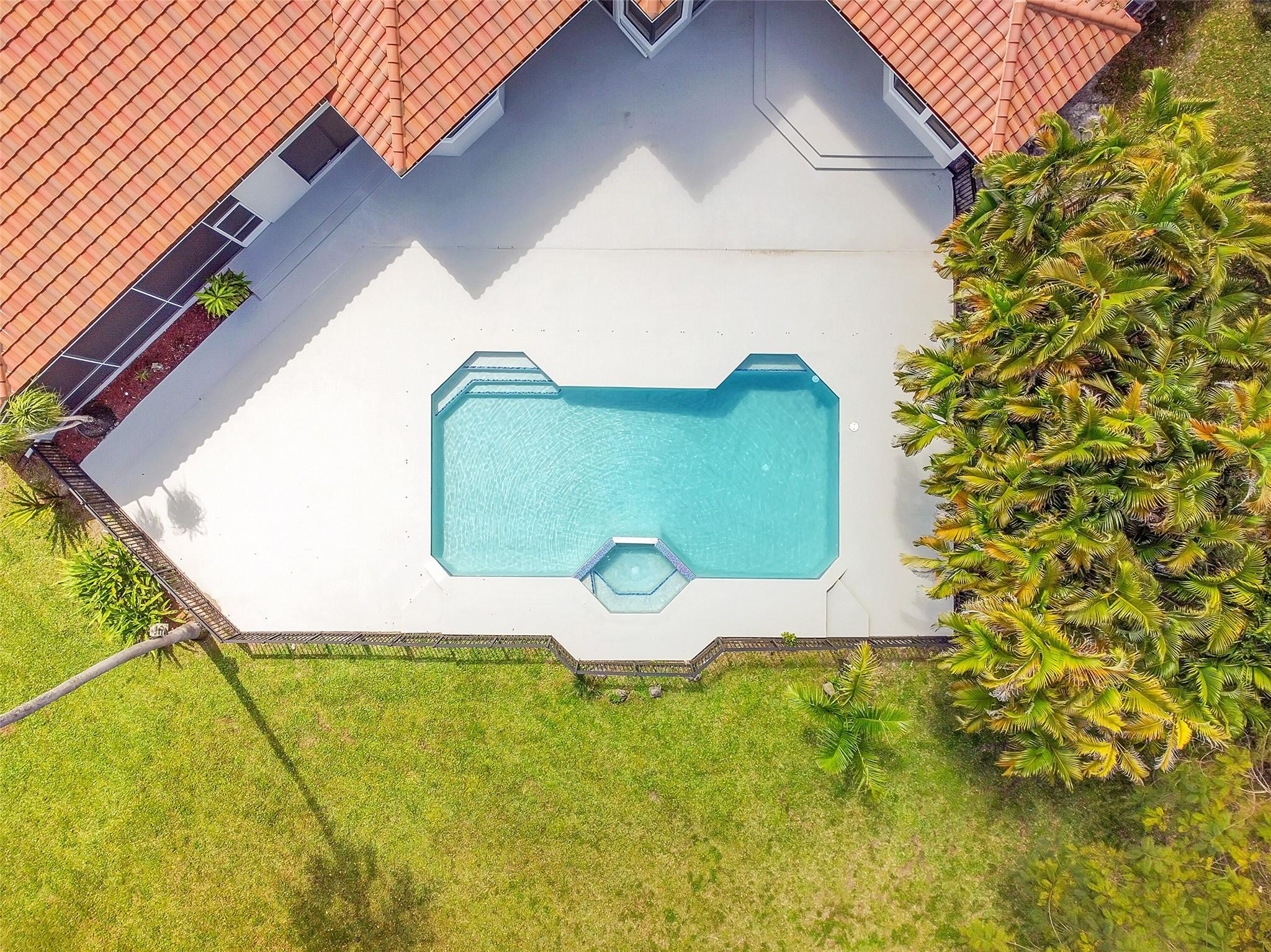 Whispering Woods 118-25 B - Residential