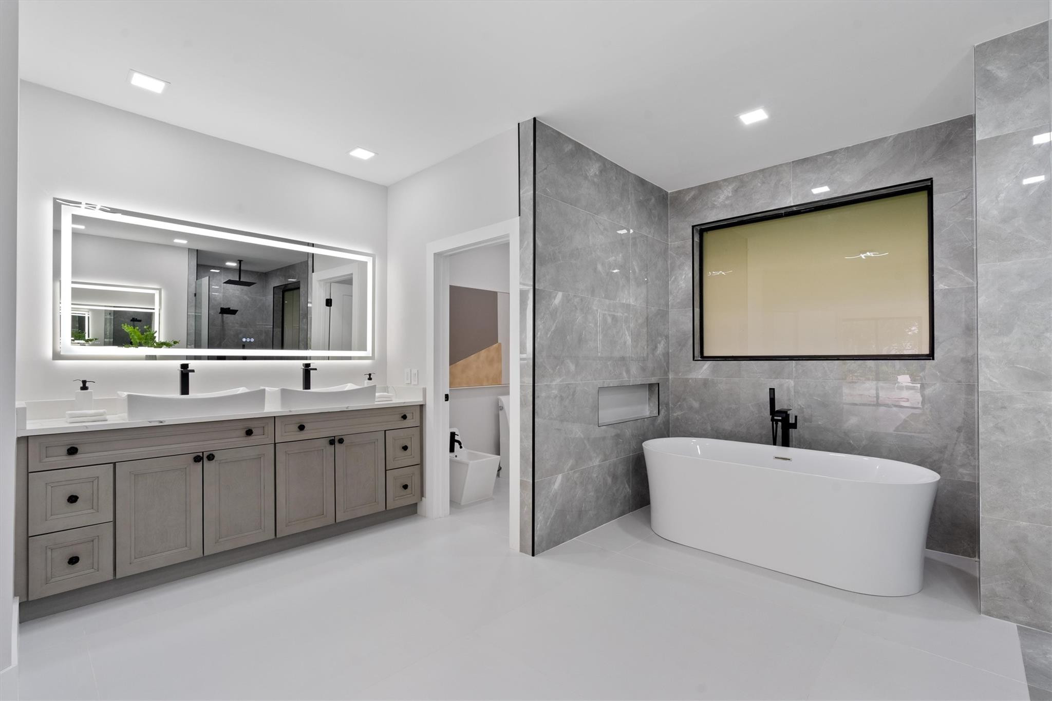 Whispering Woods 118-25 B - Residential