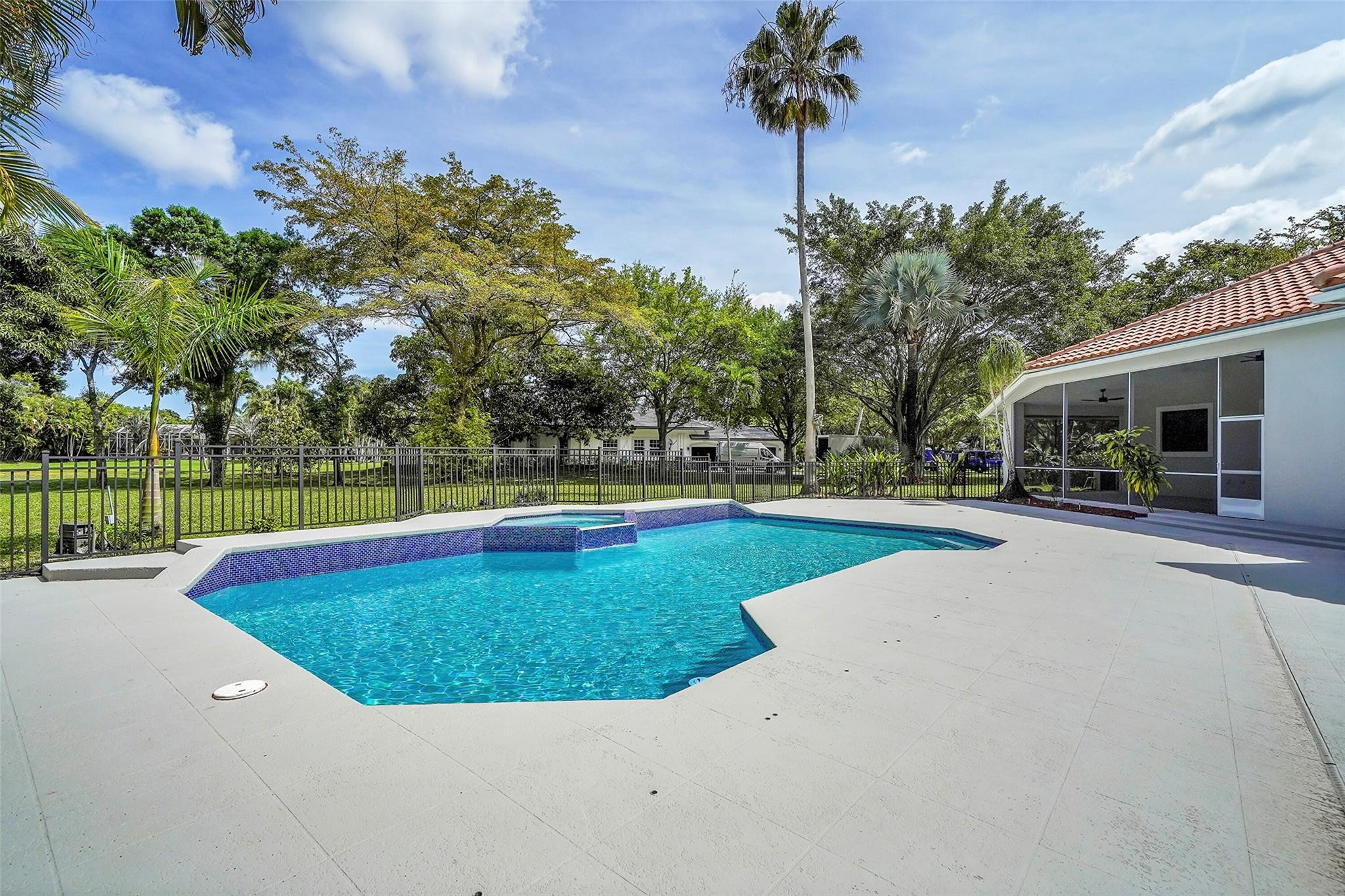 Whispering Woods 118-25 B - Residential