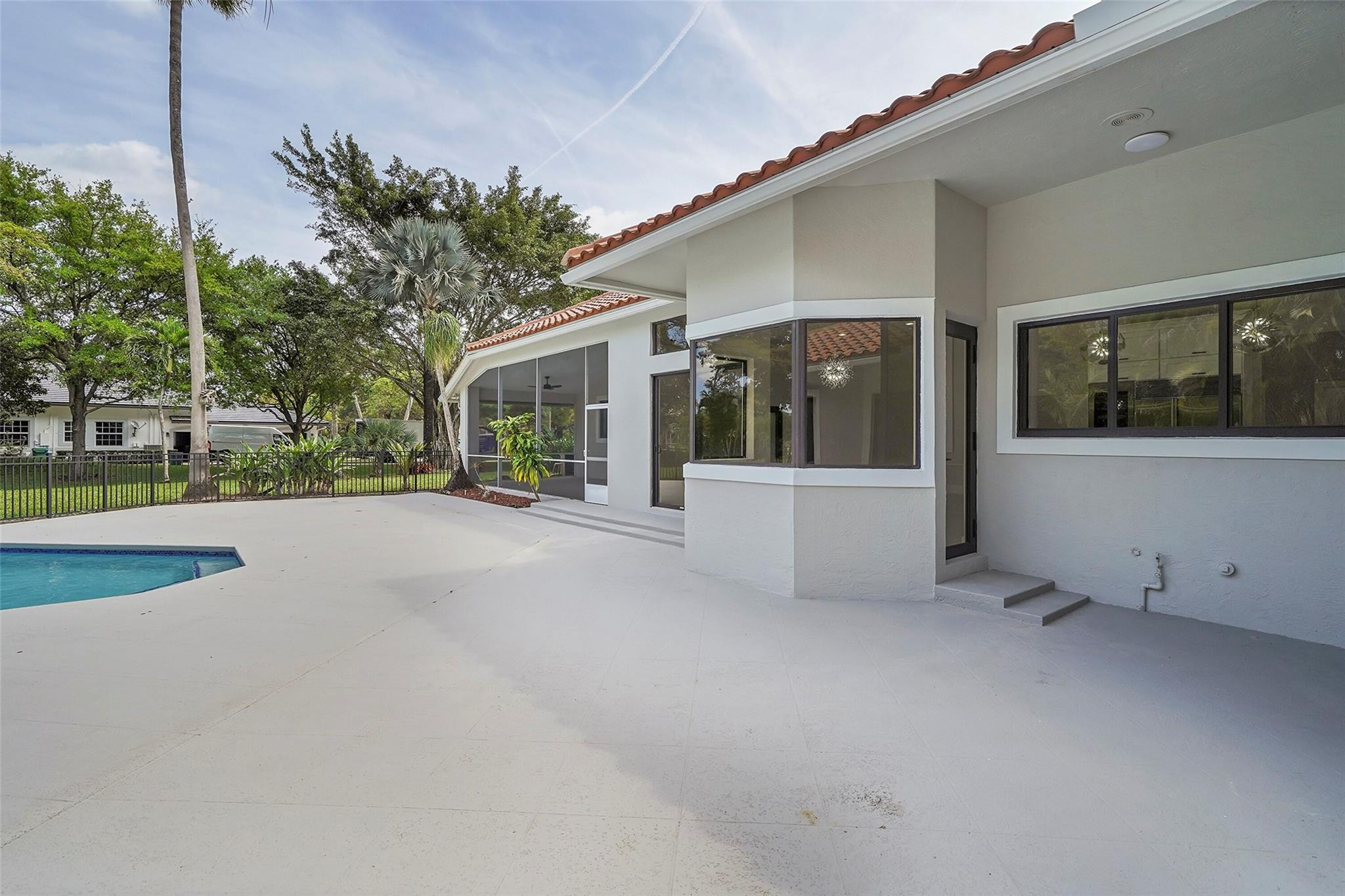 Whispering Woods 118-25 B - Residential