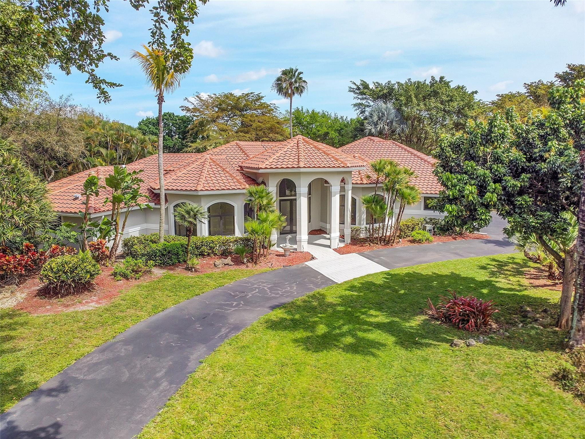 Whispering Woods 118-25 B - Residential