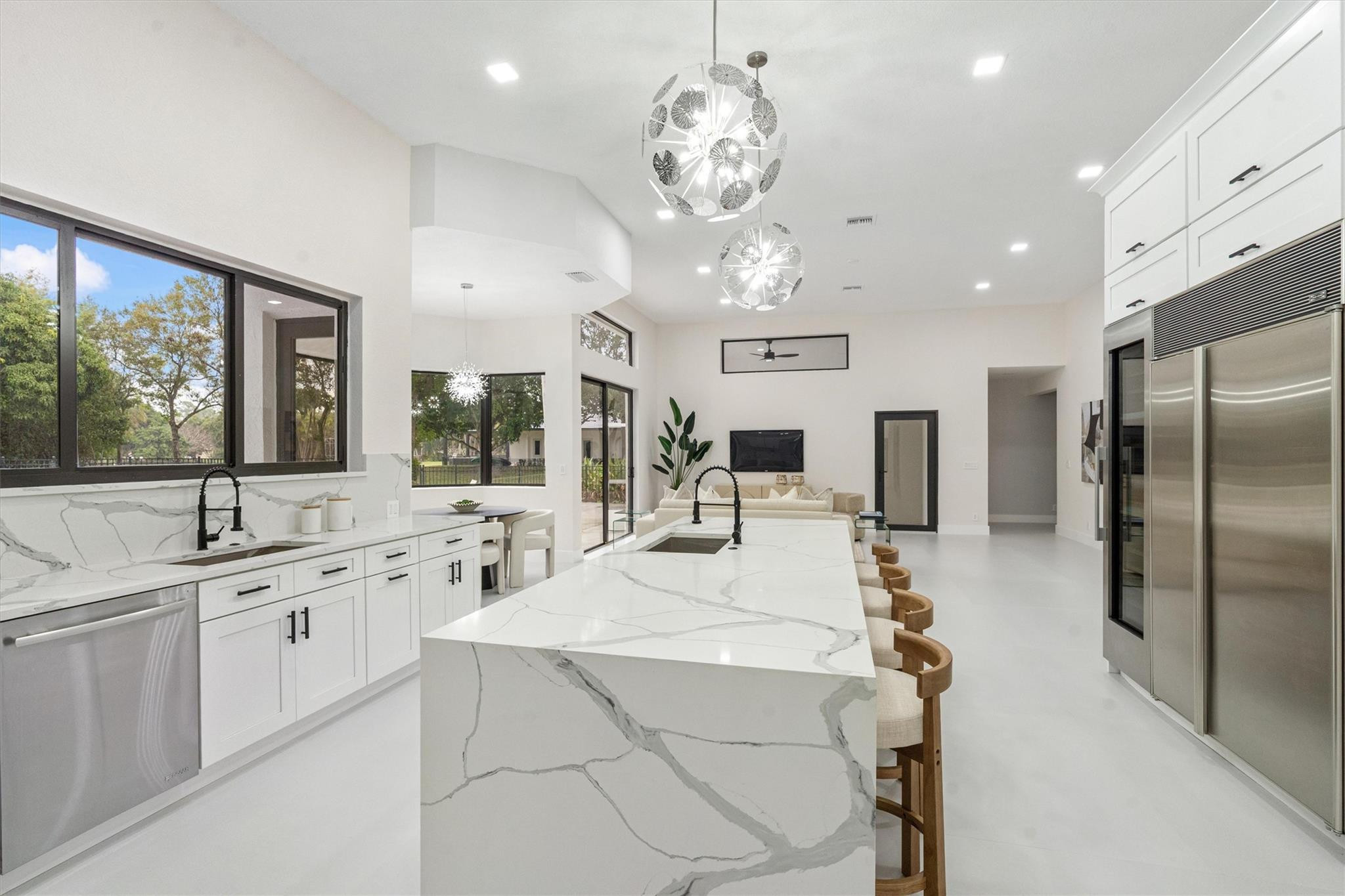 Whispering Woods 118-25 B - Residential