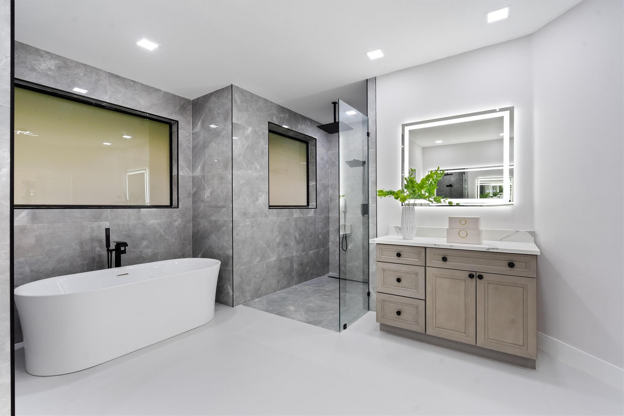 Whispering Woods 118-25 B - Residential