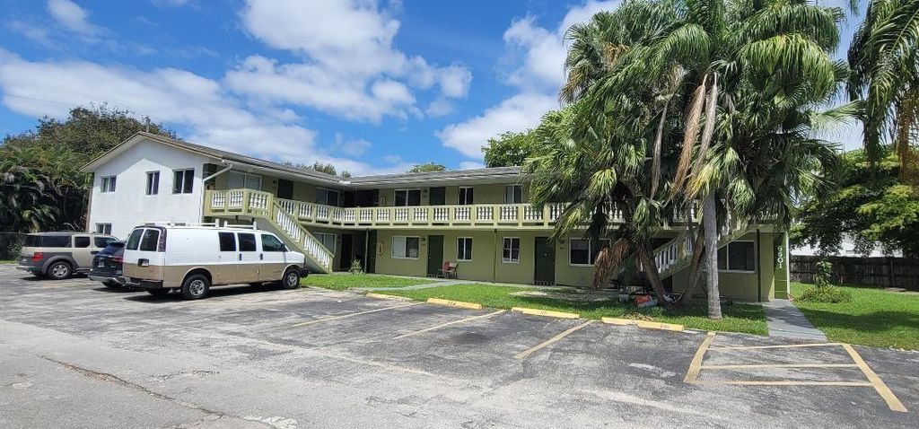 Photo of 6601 SW 46th St #203, Davie, FL 33314 (MLS # F10539990)