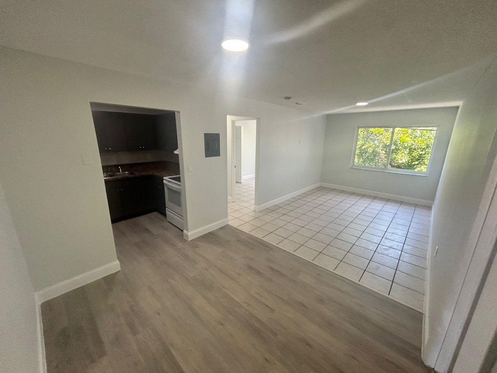 Jc Langes 14-67 B - Residential Lease