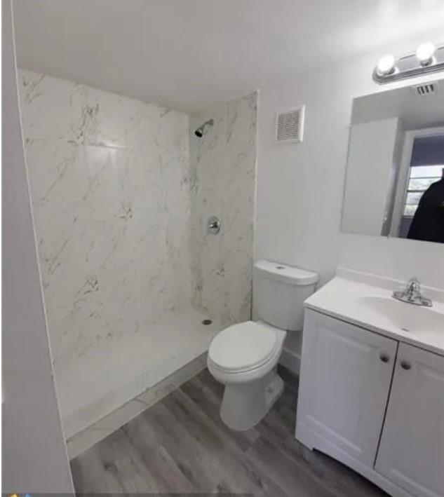 PINES OF CORAL SPRINGS CO - Residential Lease