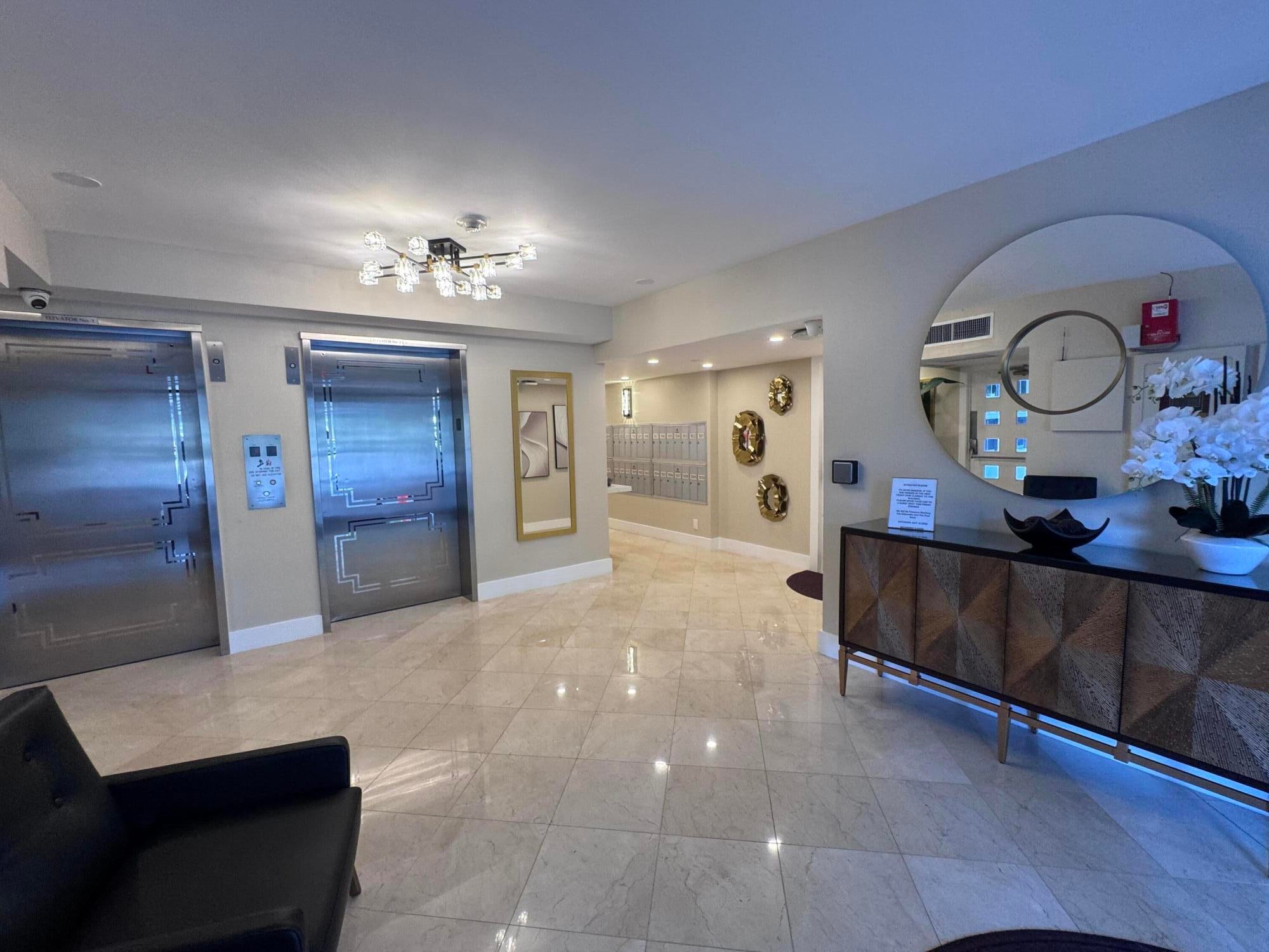 2900 N COURSE Drive 305