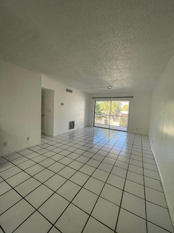 SPANISH OAKS CONDO - Residential
