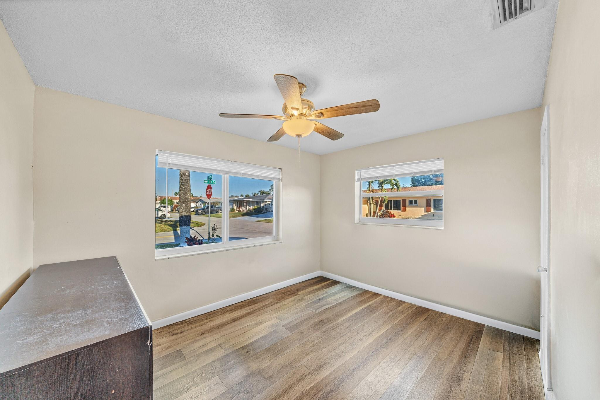 MAINLANDS OF TAMARAC  SEC 5 - Residential