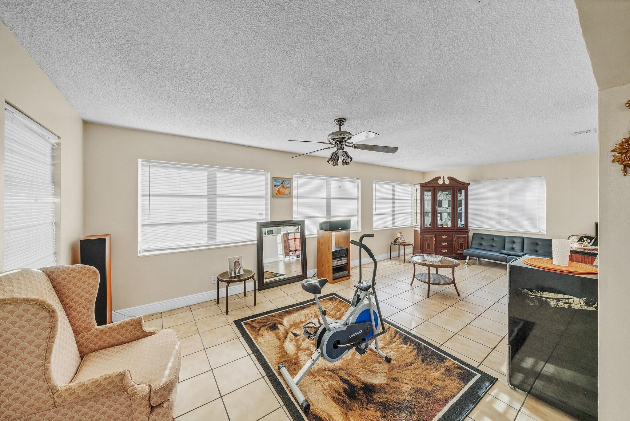 MAINLANDS OF TAMARAC  SEC 5 - Residential