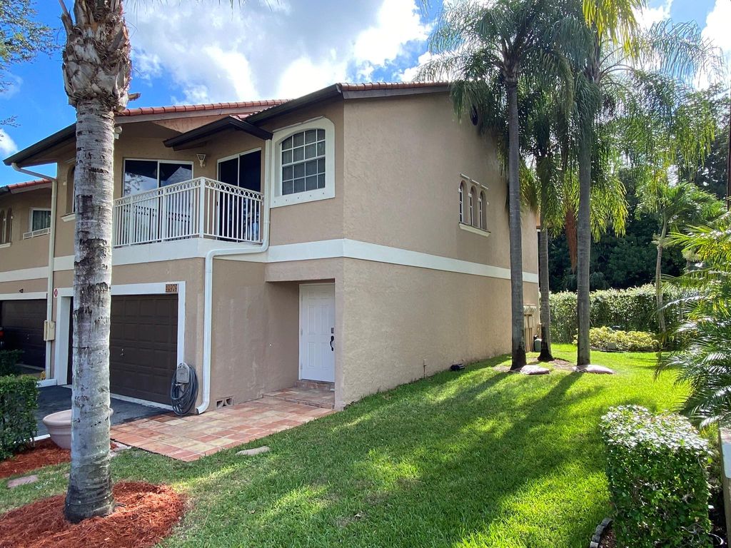 Photo of 4909 Riverside Drive, Pompano Beach, FL 33067 (MLS # F10461714)