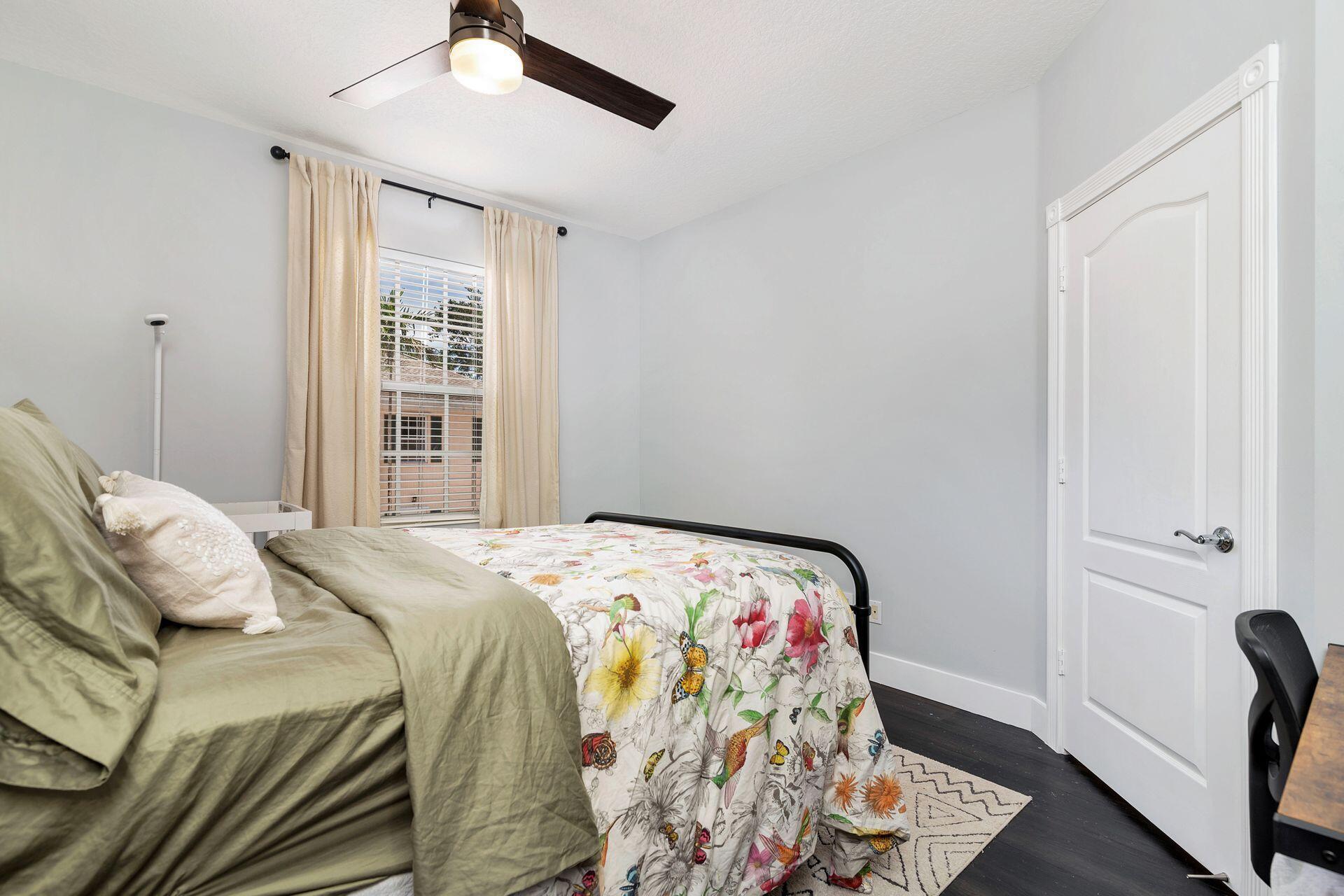 CHARLESTON COURT AT ABACO - Residential