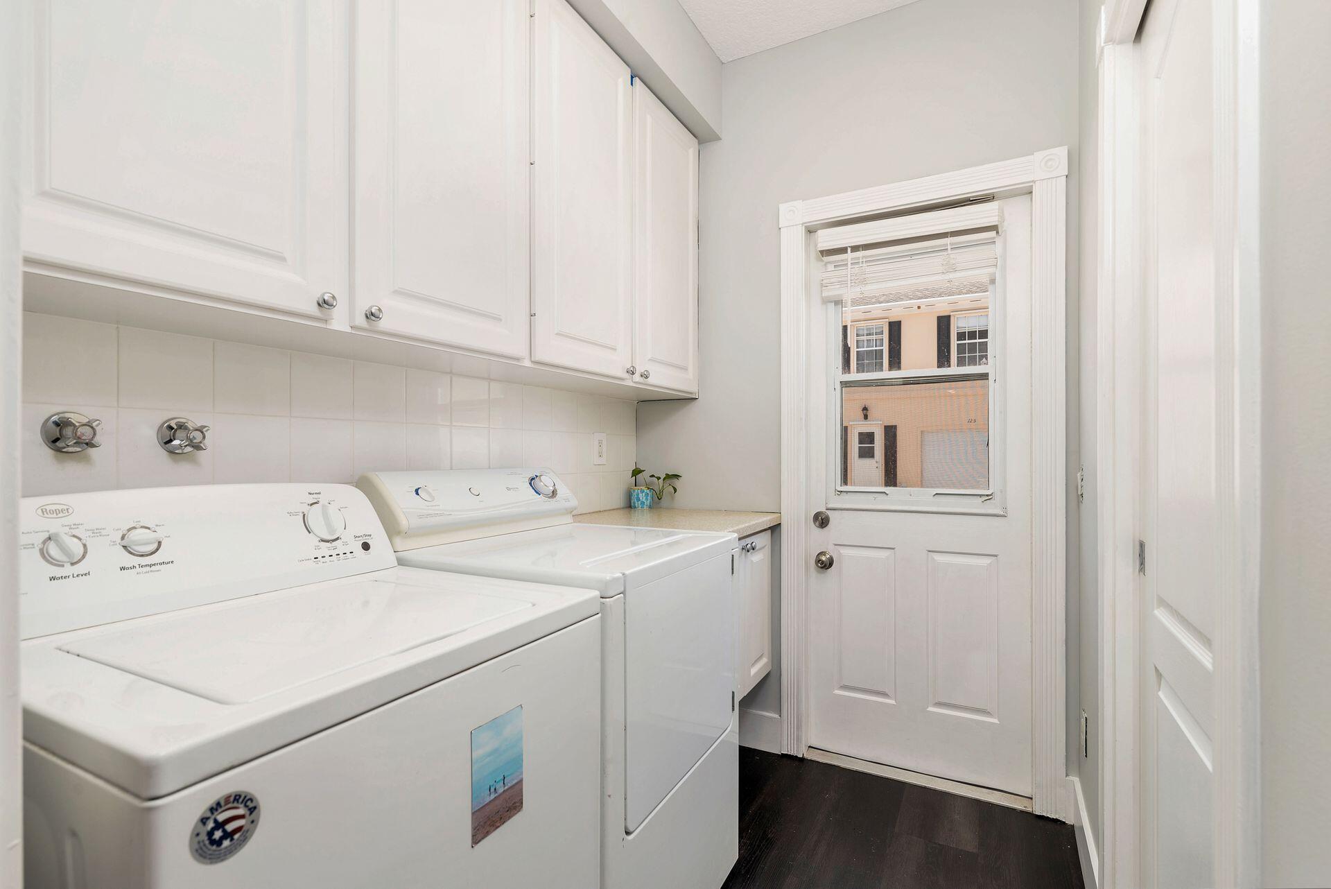 CHARLESTON COURT AT ABACO - Residential