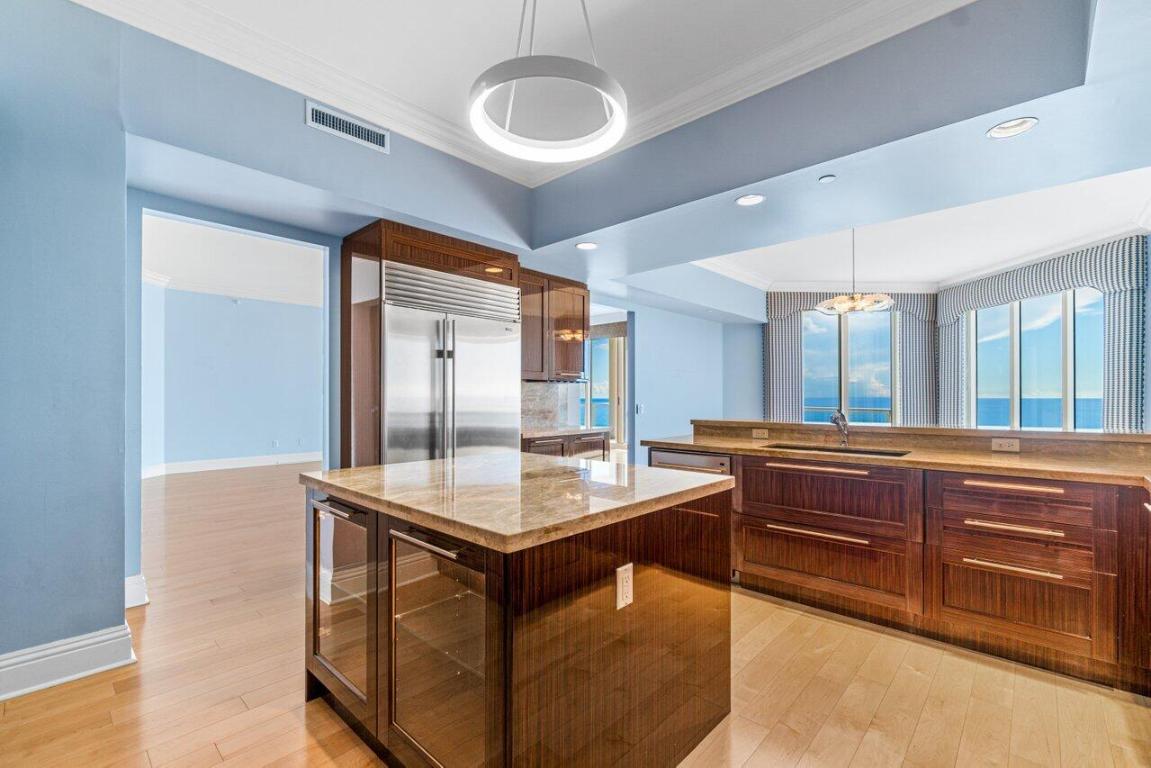 2700 NORTH OCEAN CONDO - Residential