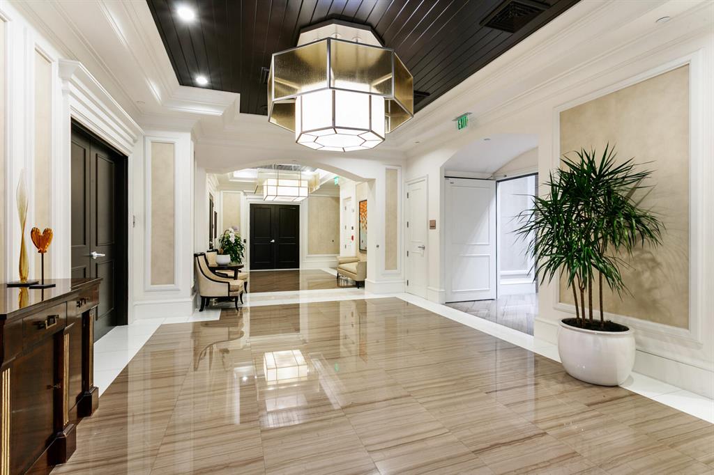 2700 NORTH OCEAN CONDO - Residential