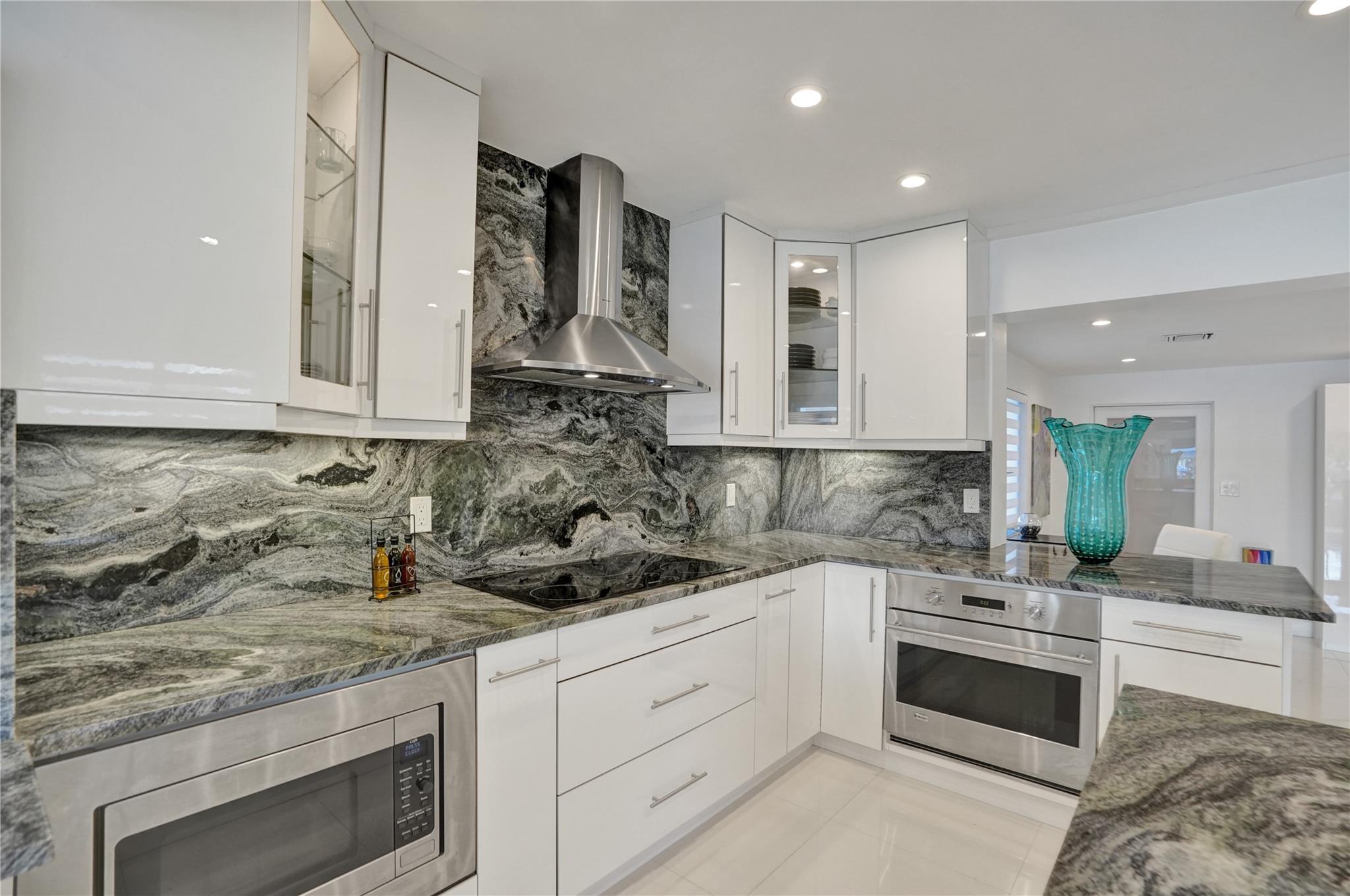 Hillsboro Harbor - Residential