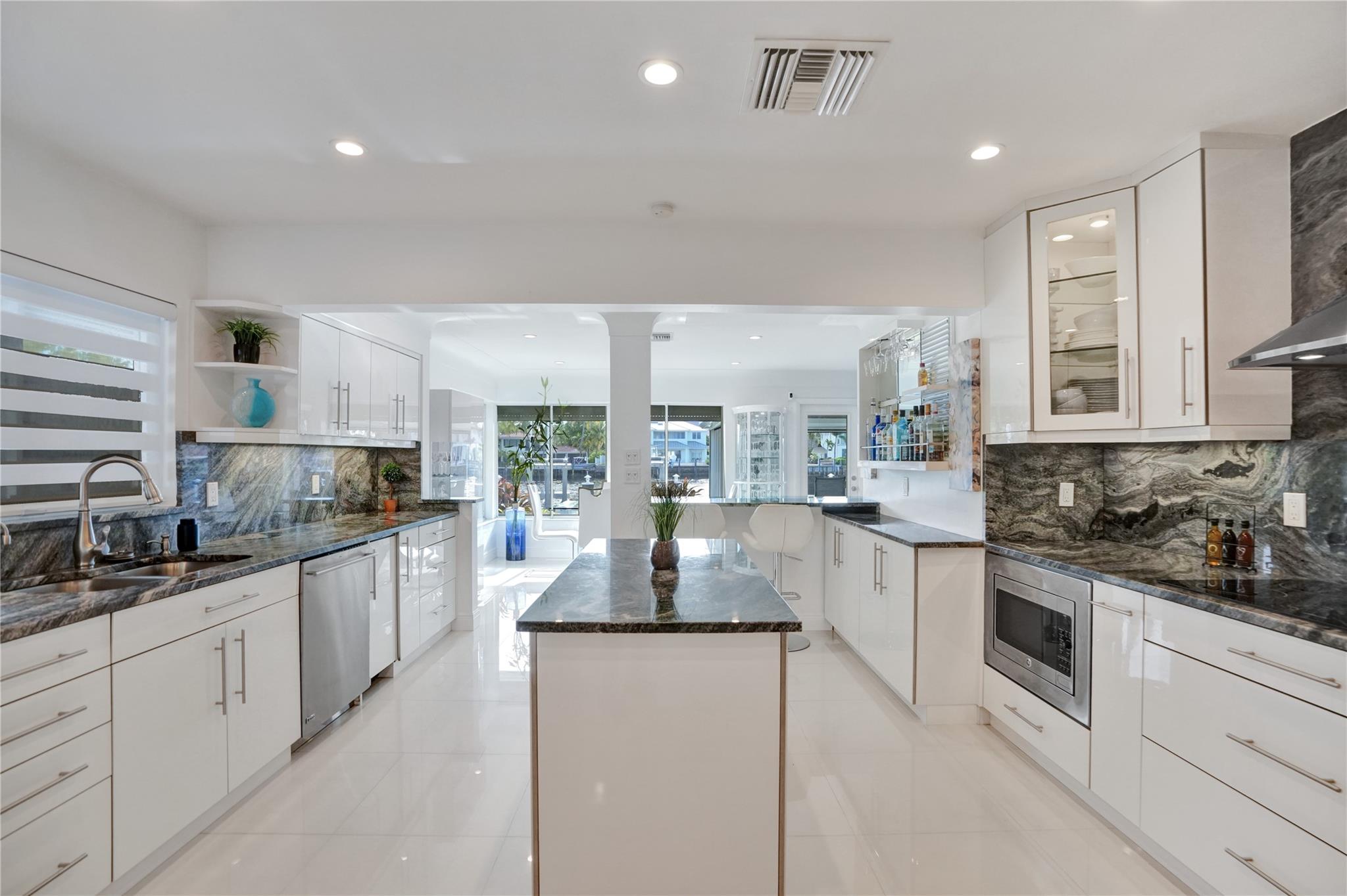 Hillsboro Harbor - Residential