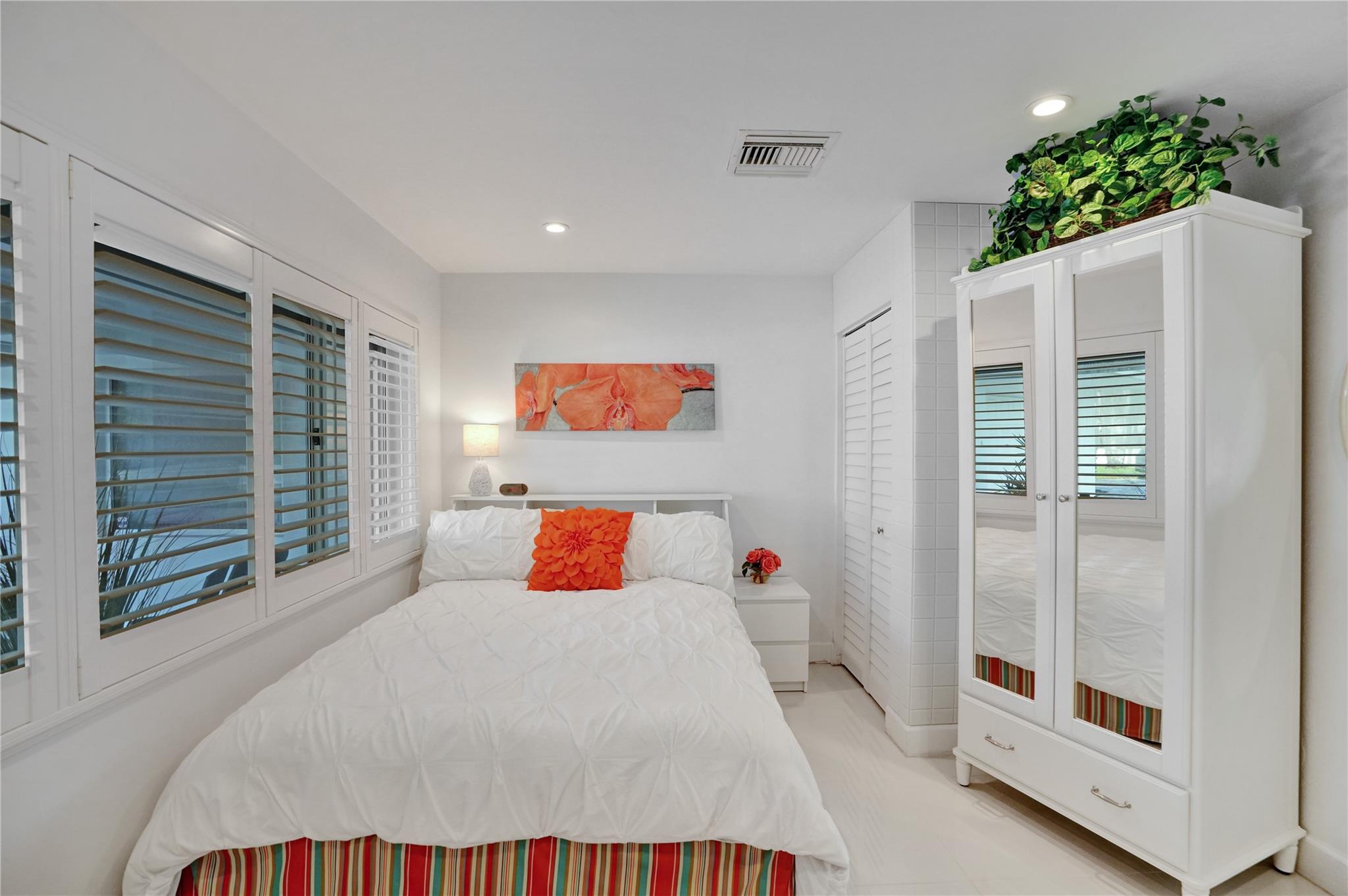 Hillsboro Harbor - Residential