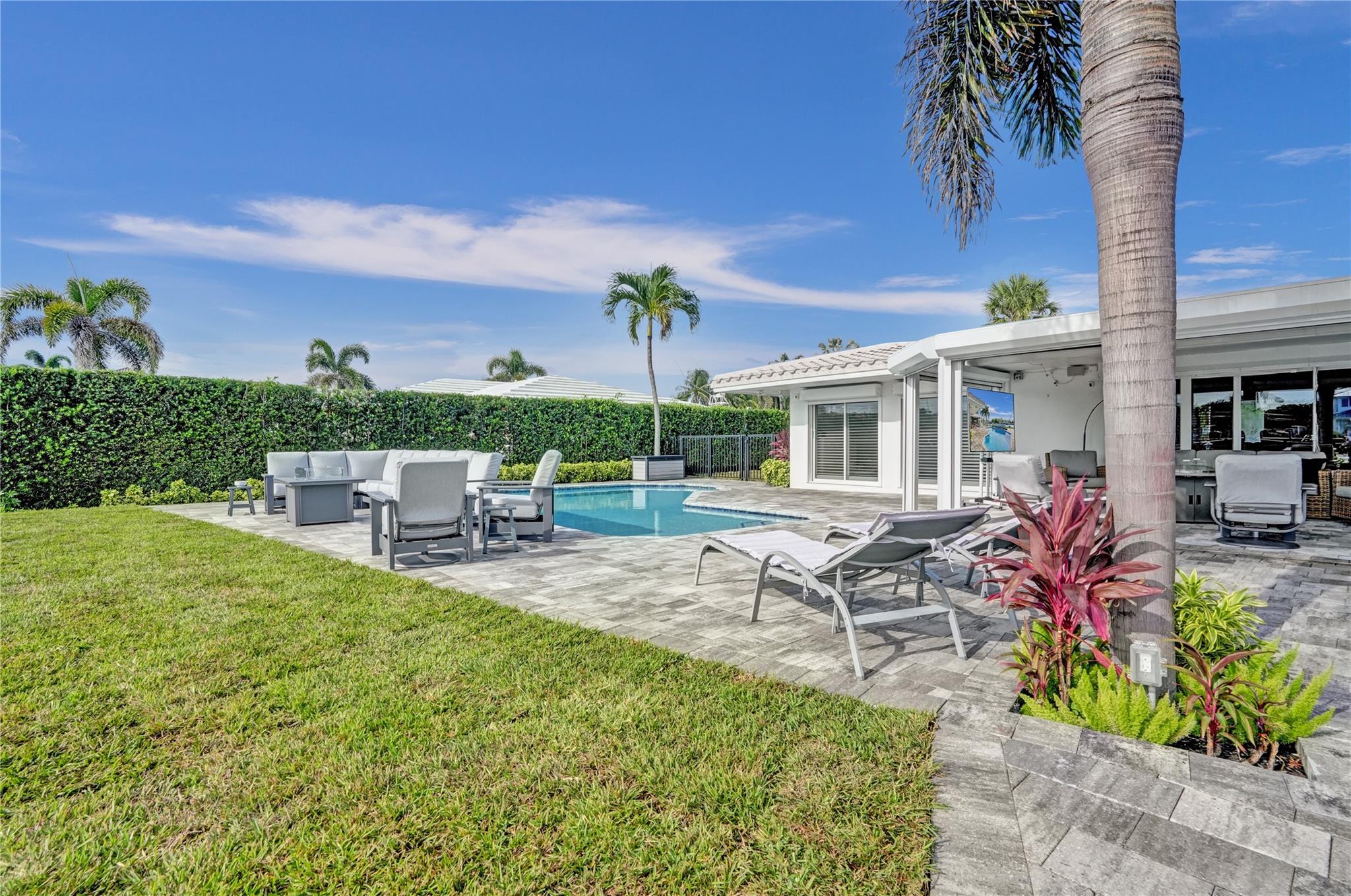 Hillsboro Harbor - Residential