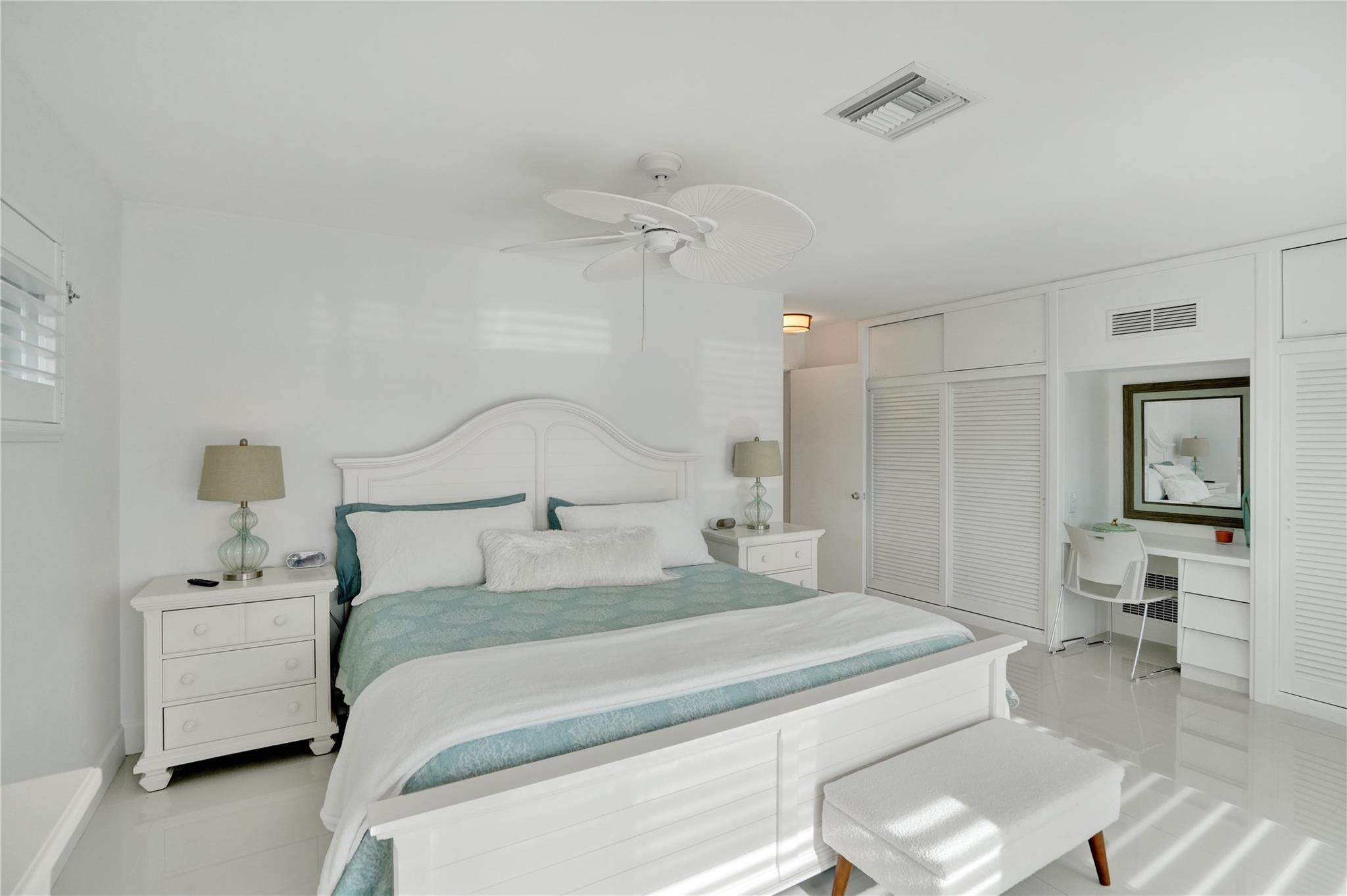 Hillsboro Harbor - Residential