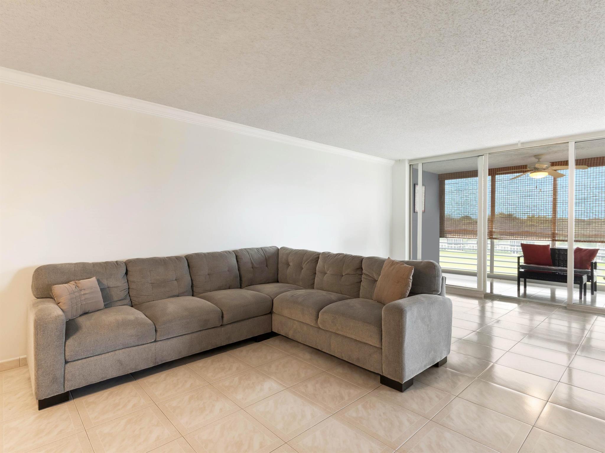 NO 102 PALM-AIRE COUNTRY - Residential Lease