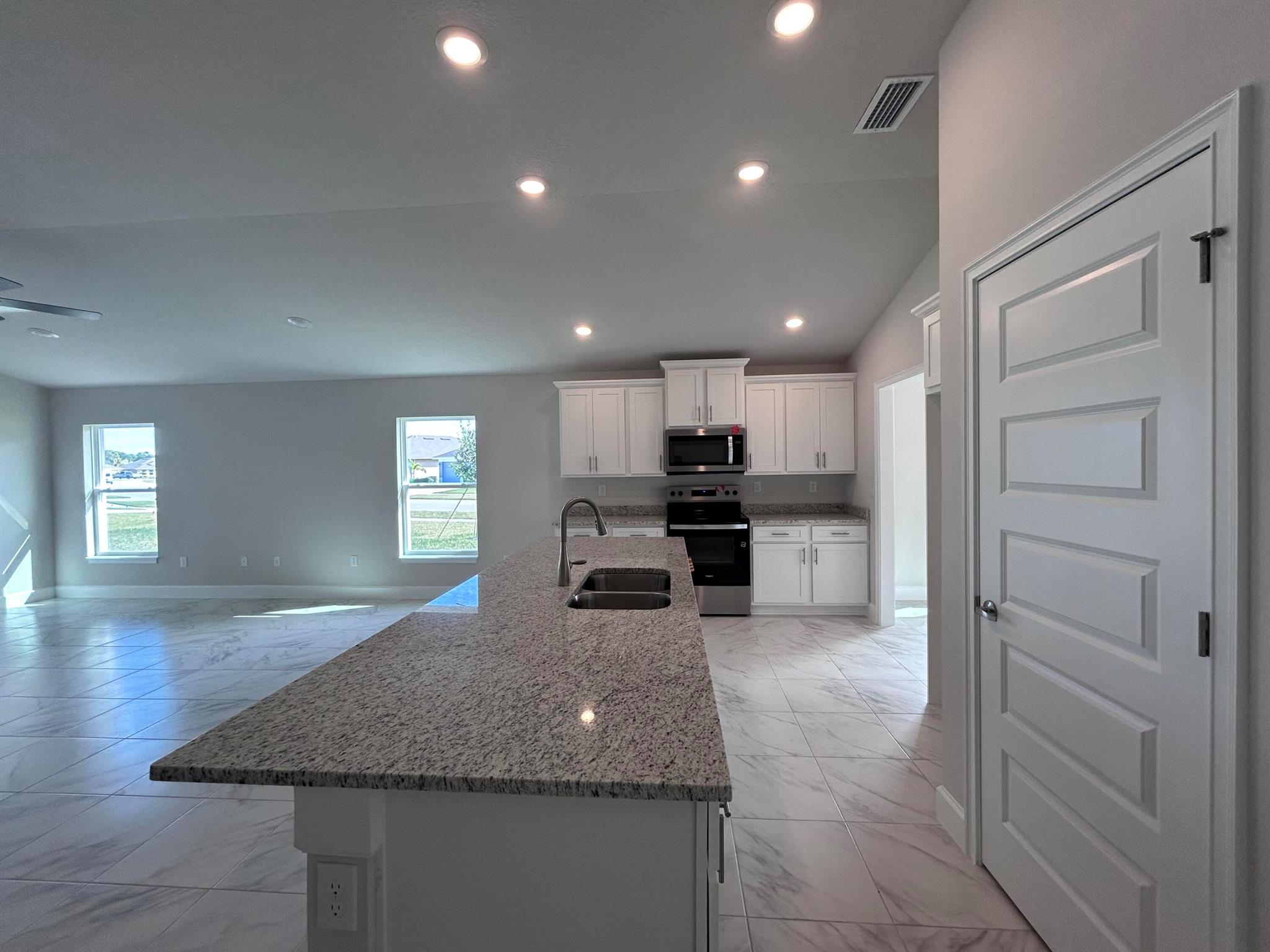 WATERSTONE PHASE THREE - Residential