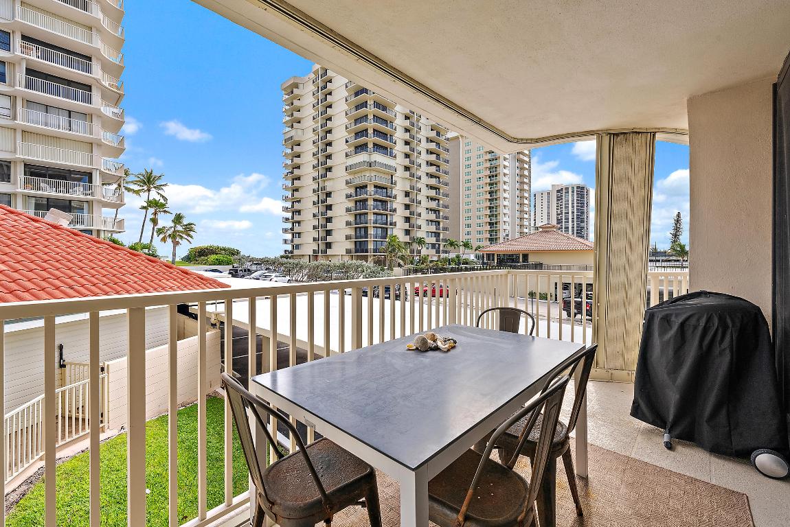 DUNES TOWERS CONDO - Residential Lease