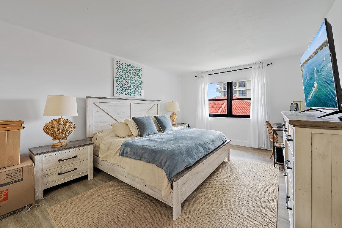 DUNES TOWERS CONDO - Residential Lease