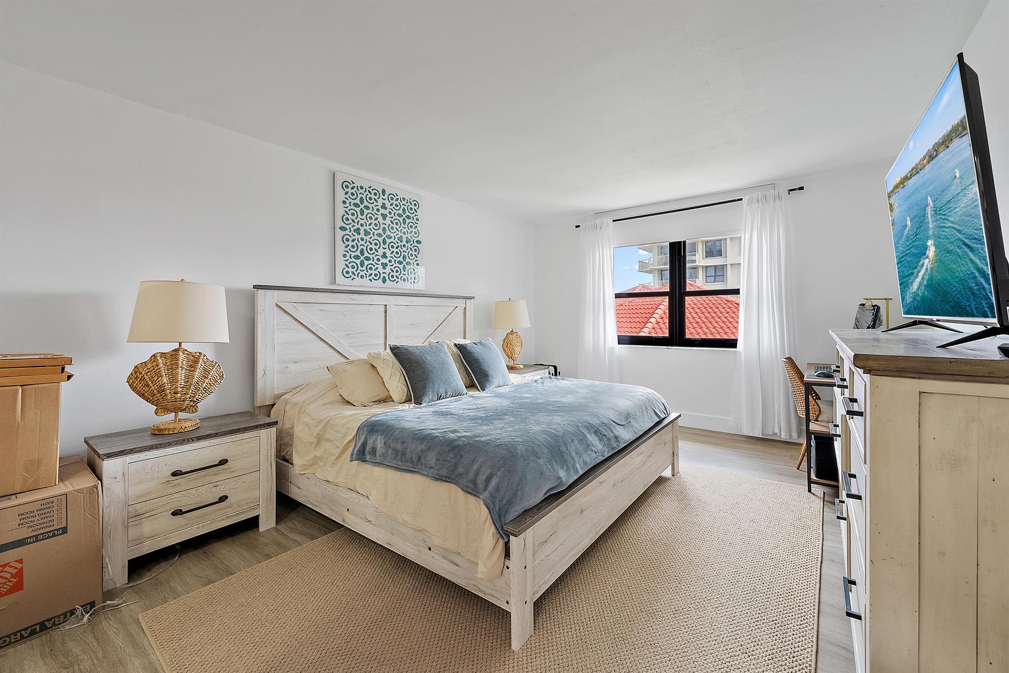 DUNES TOWERS CONDO - Residential Lease