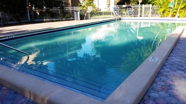 REFLECTIONS AT PEMBROKE P - Residential Lease