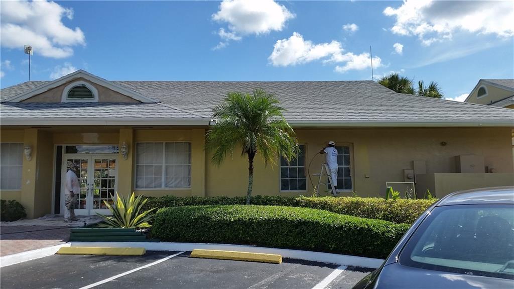 REFLECTIONS AT PEMBROKE P - Residential Lease