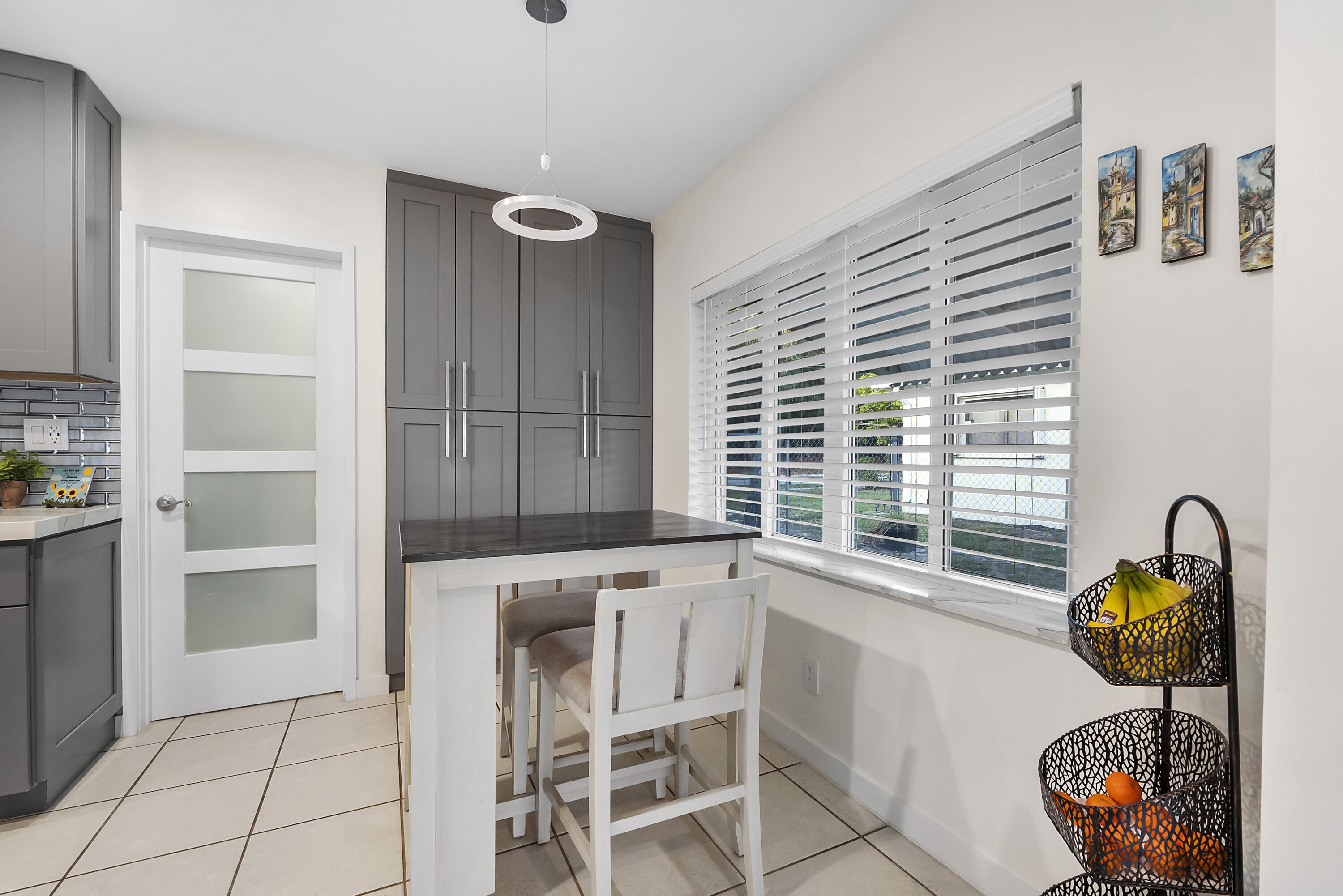 OAKLAND HILLS 1ST SEC - Residential