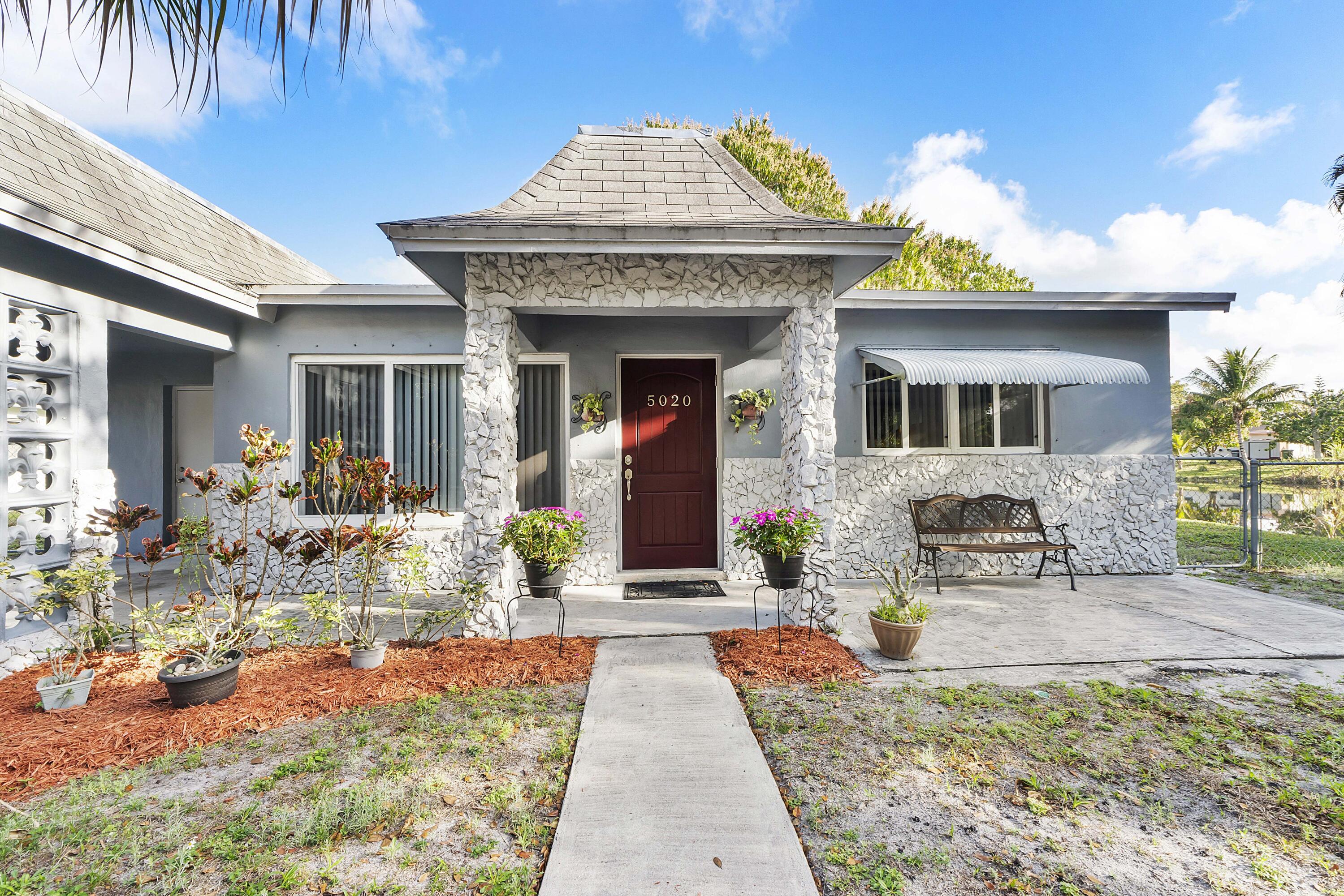 OAKLAND HILLS 1ST SEC - Residential