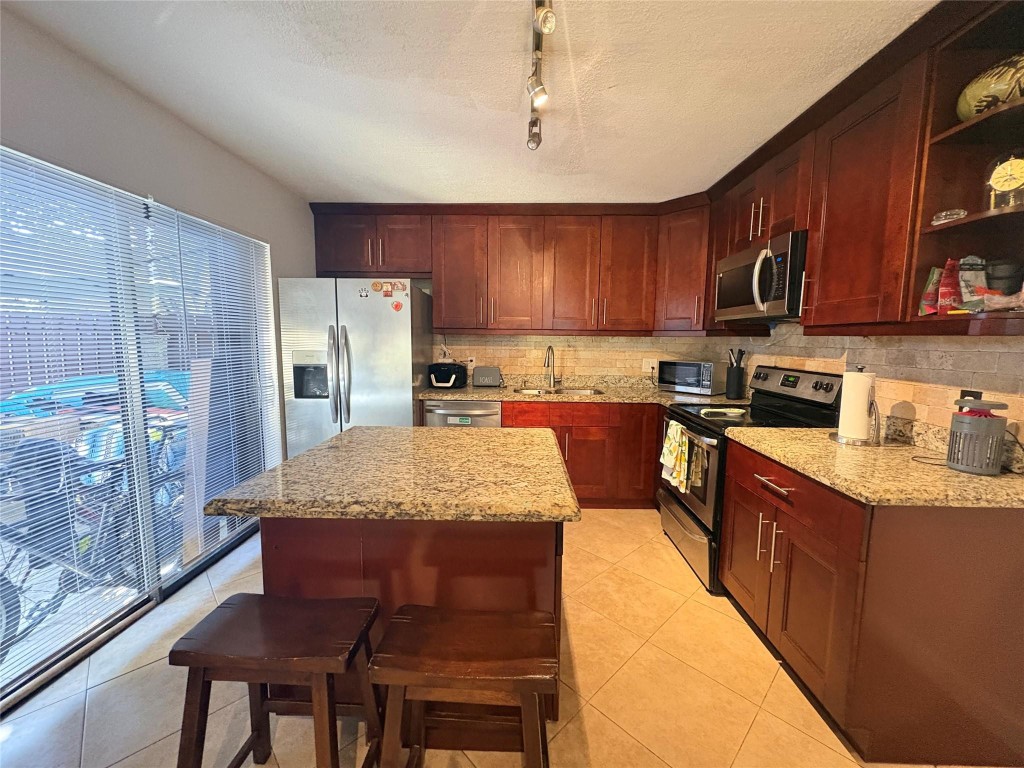 294 Arabian Road 294