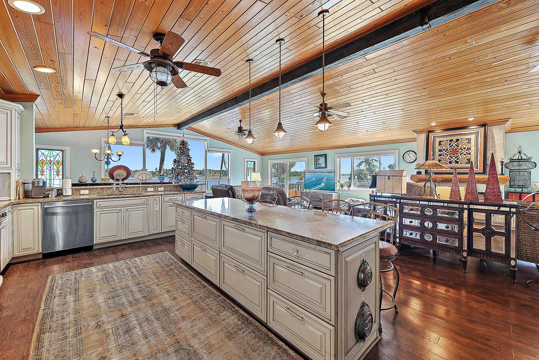 HOBE SOUND - Residential Lease