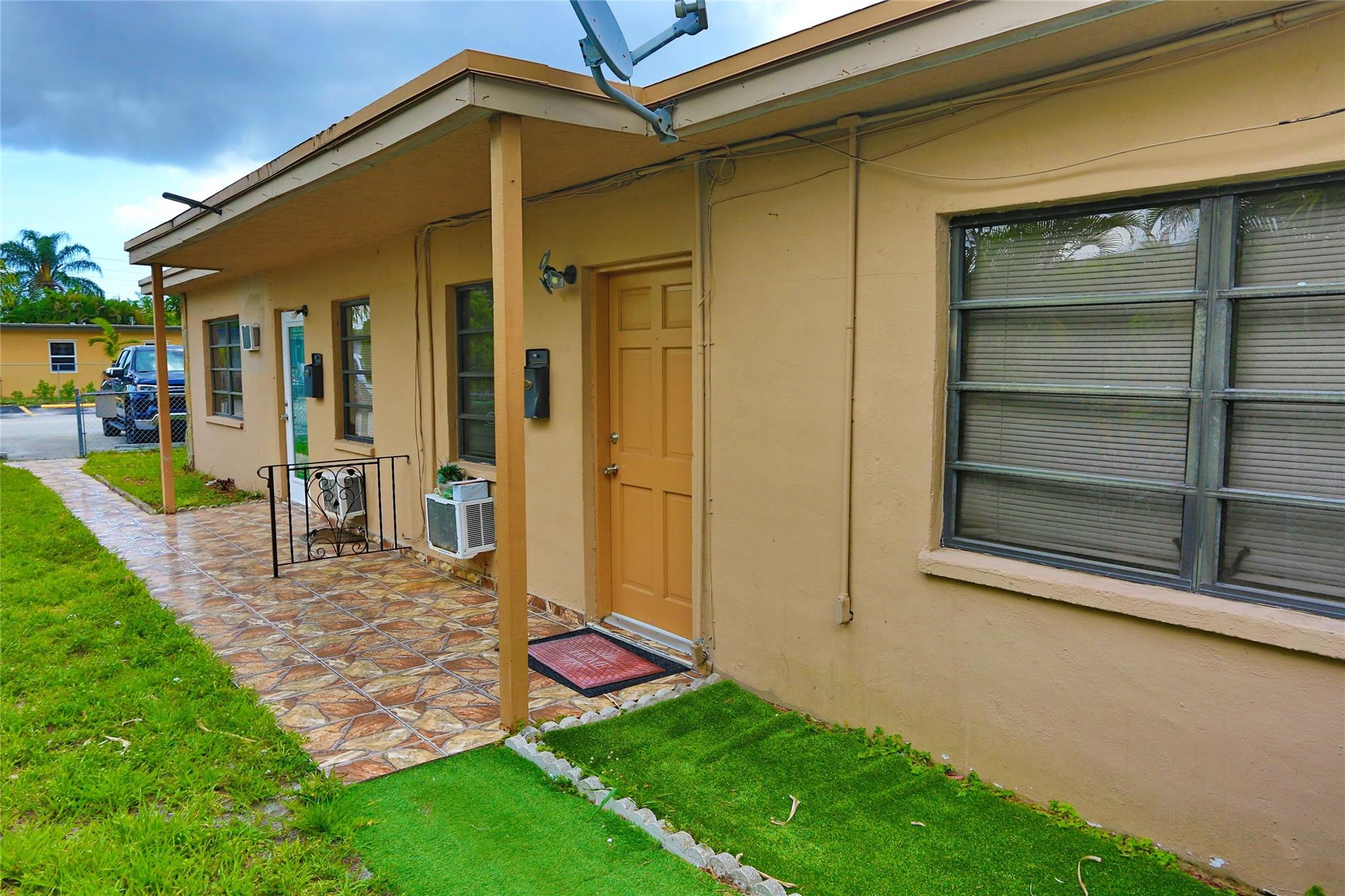 1021 SW 24th Ave