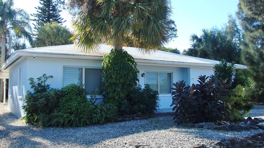 Photo of 9086 SE Mars Street, Hobe Sound, FL 33455 (MLS # R10677001)