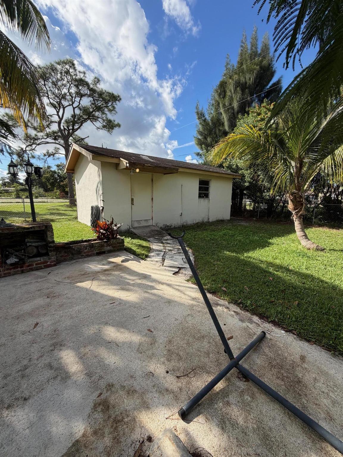 BURCH SUB UNREC ON AM-16A - Residential