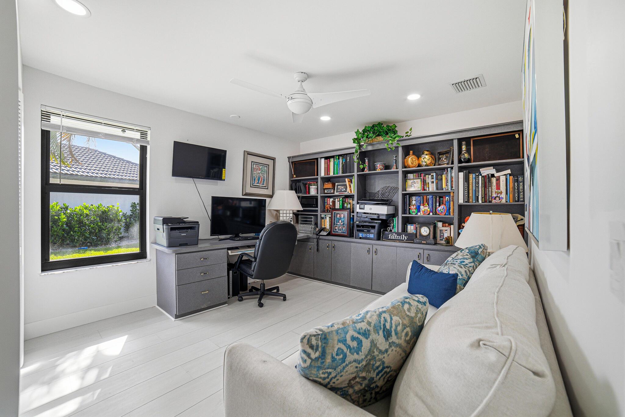 BOCA WOODS COUNTRY CLUB 9 - Residential