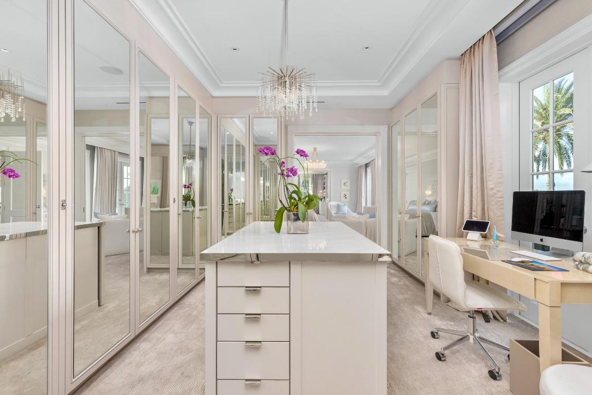 EVERGLADES ISLAND IN - Residential