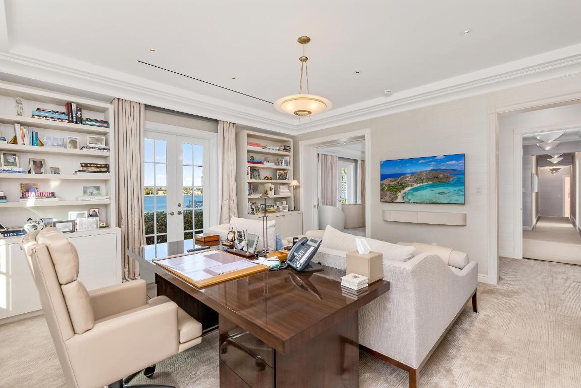 EVERGLADES ISLAND IN - Residential