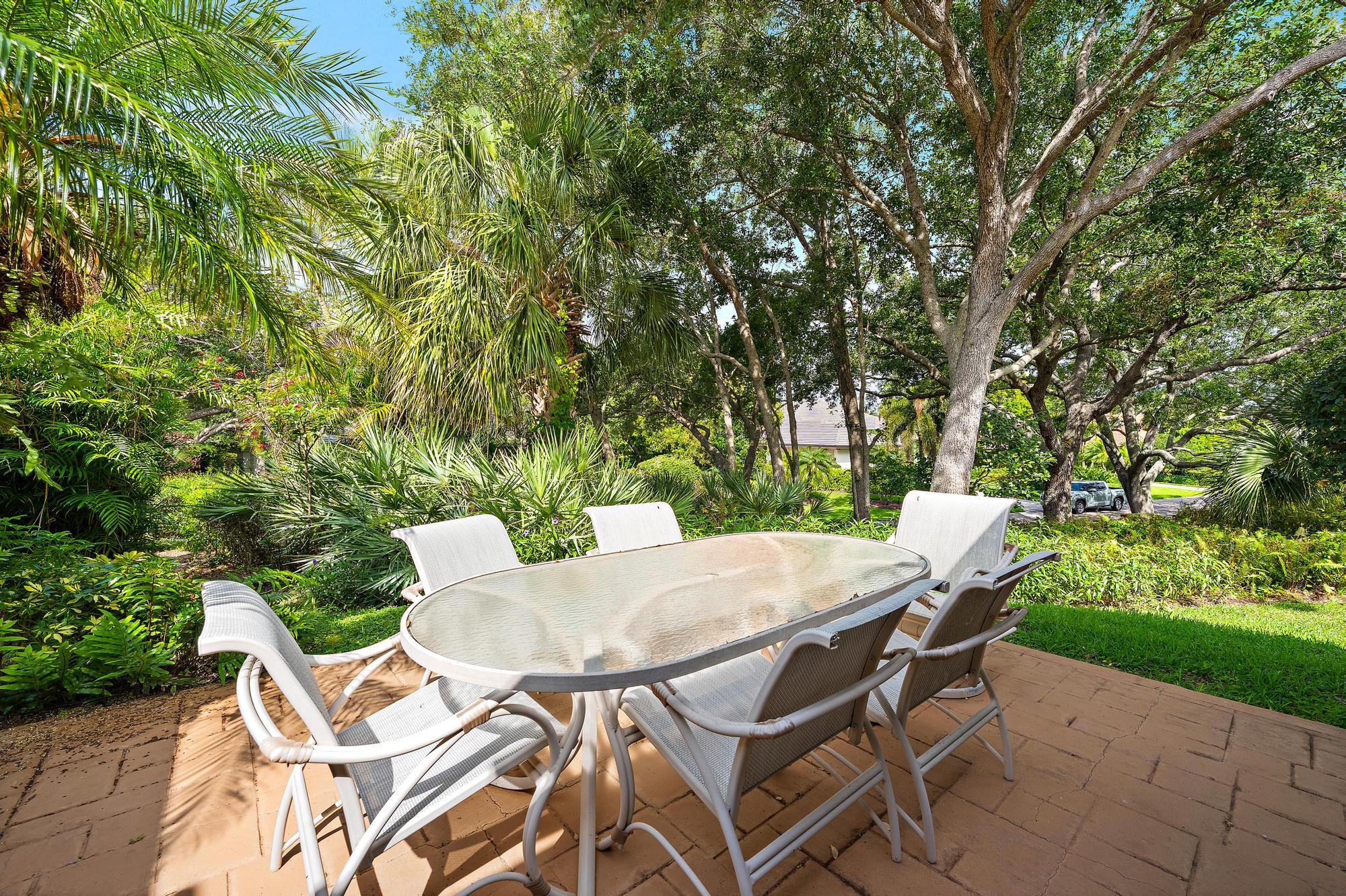 PRESTWICK VILLAS - Residential