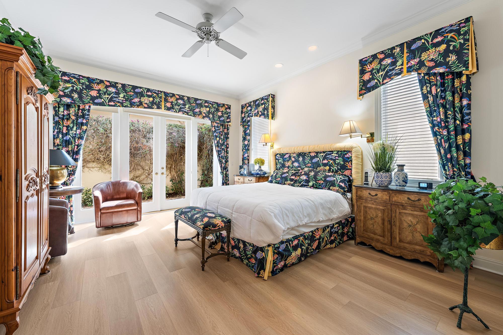 PRESTWICK VILLAS - Residential