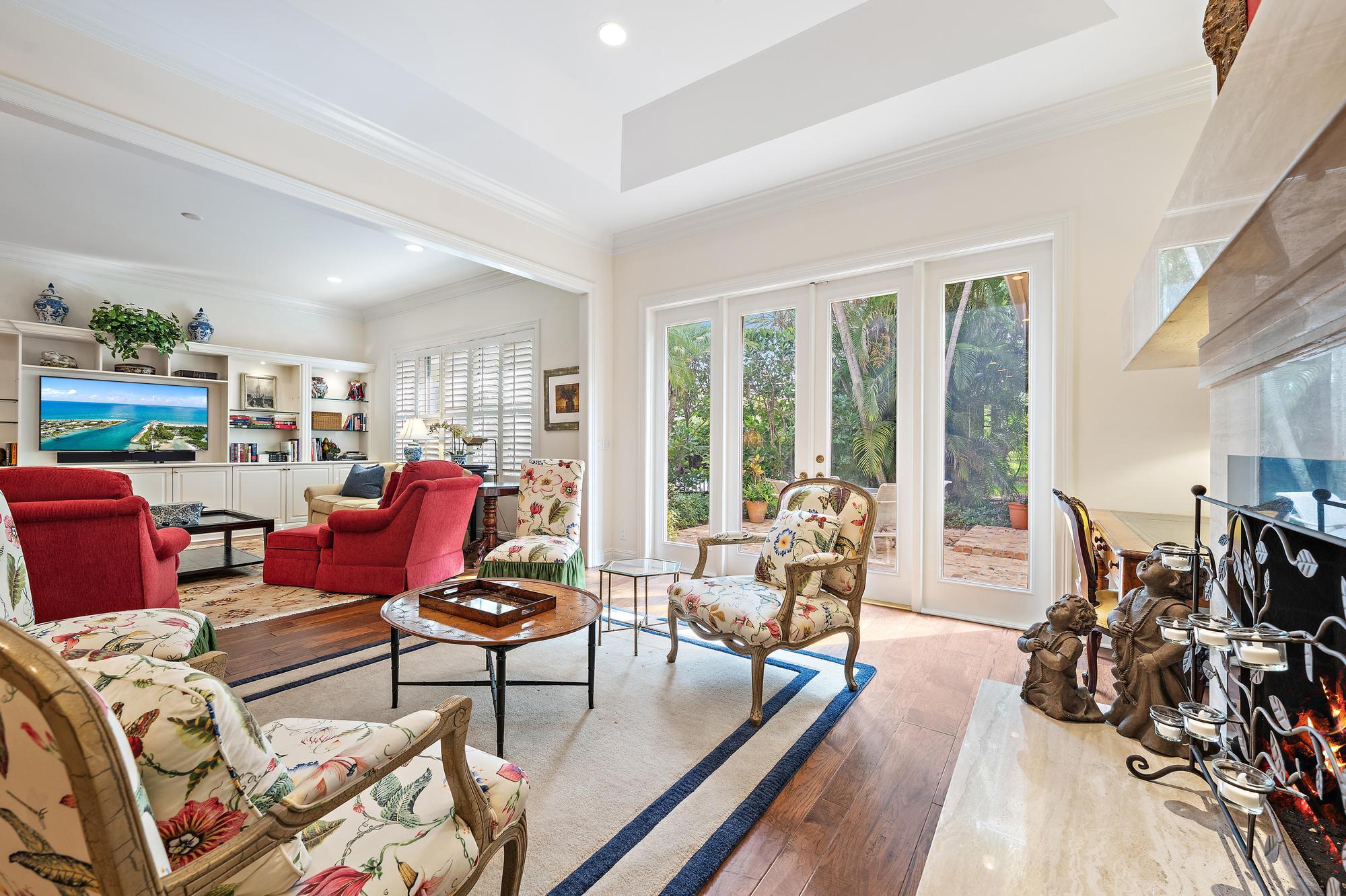 PRESTWICK VILLAS - Residential