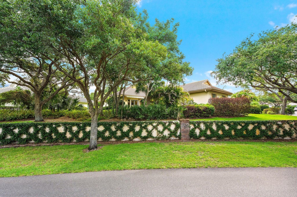 Photo of 12001 SE Prestwick Terrace, Jupiter, FL 33469 (MLS # B26029650)